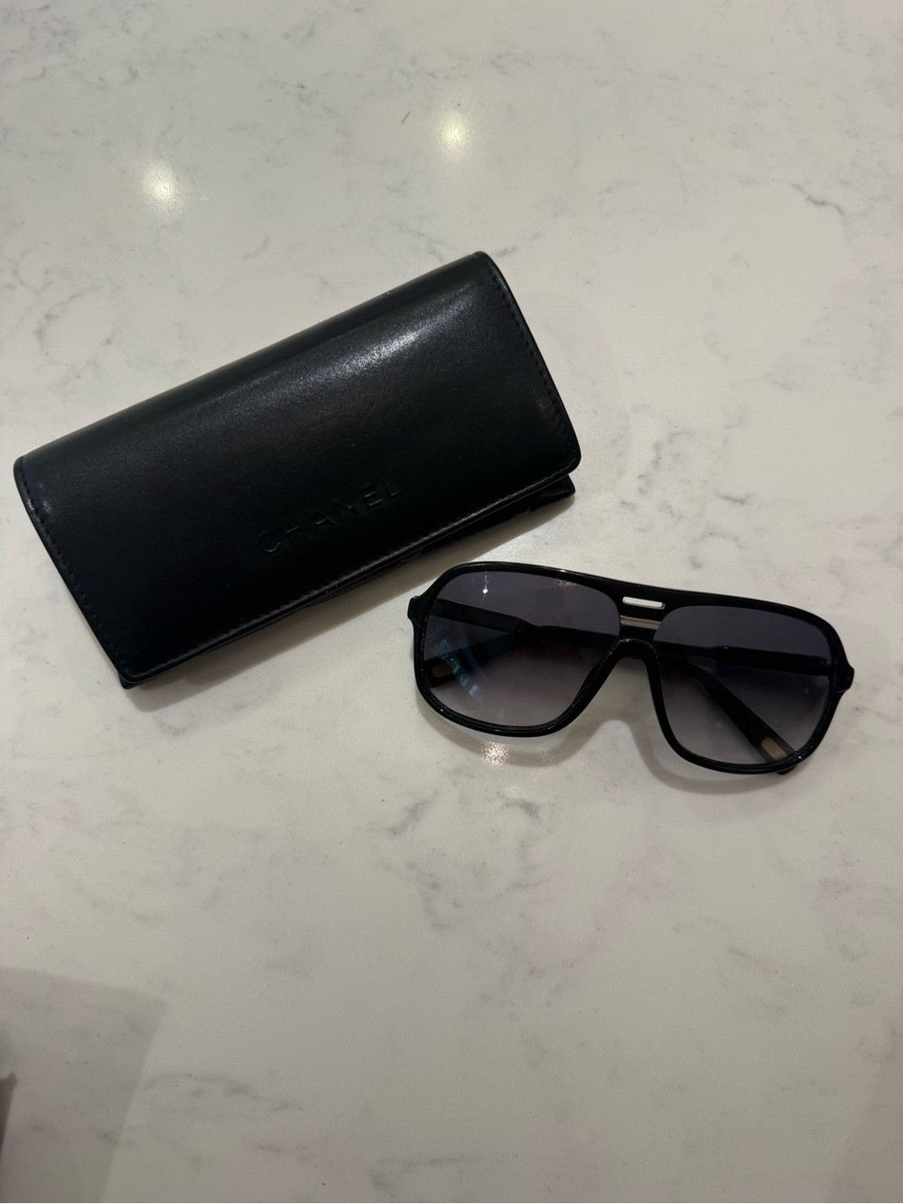 Marc Jacobs Black Aviator Sunglasses